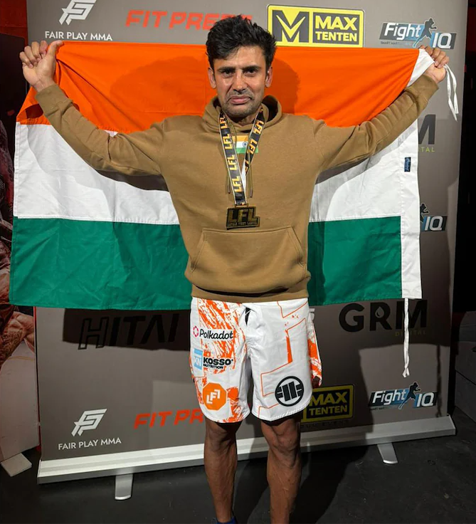 Sangram Singh celebrating his submission victory against Florian Coudier at the Tigre Sports Club in Buenos Aires, Argentina.